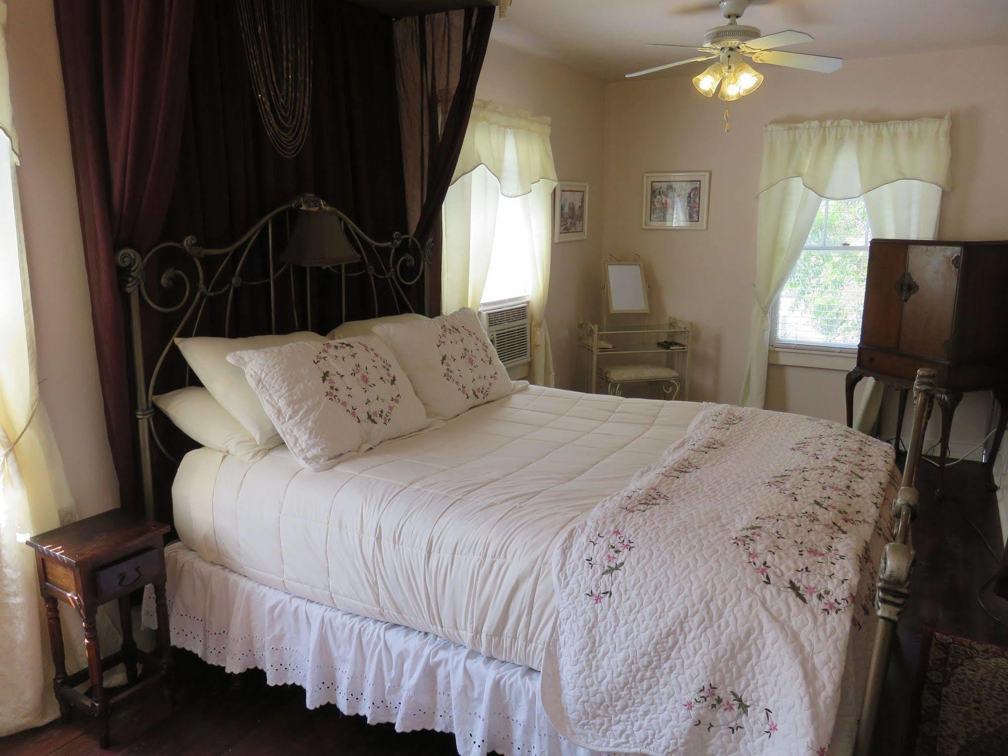 גלווסטון Avenue O Bed And Breakfast מראה חיצוני תמונה