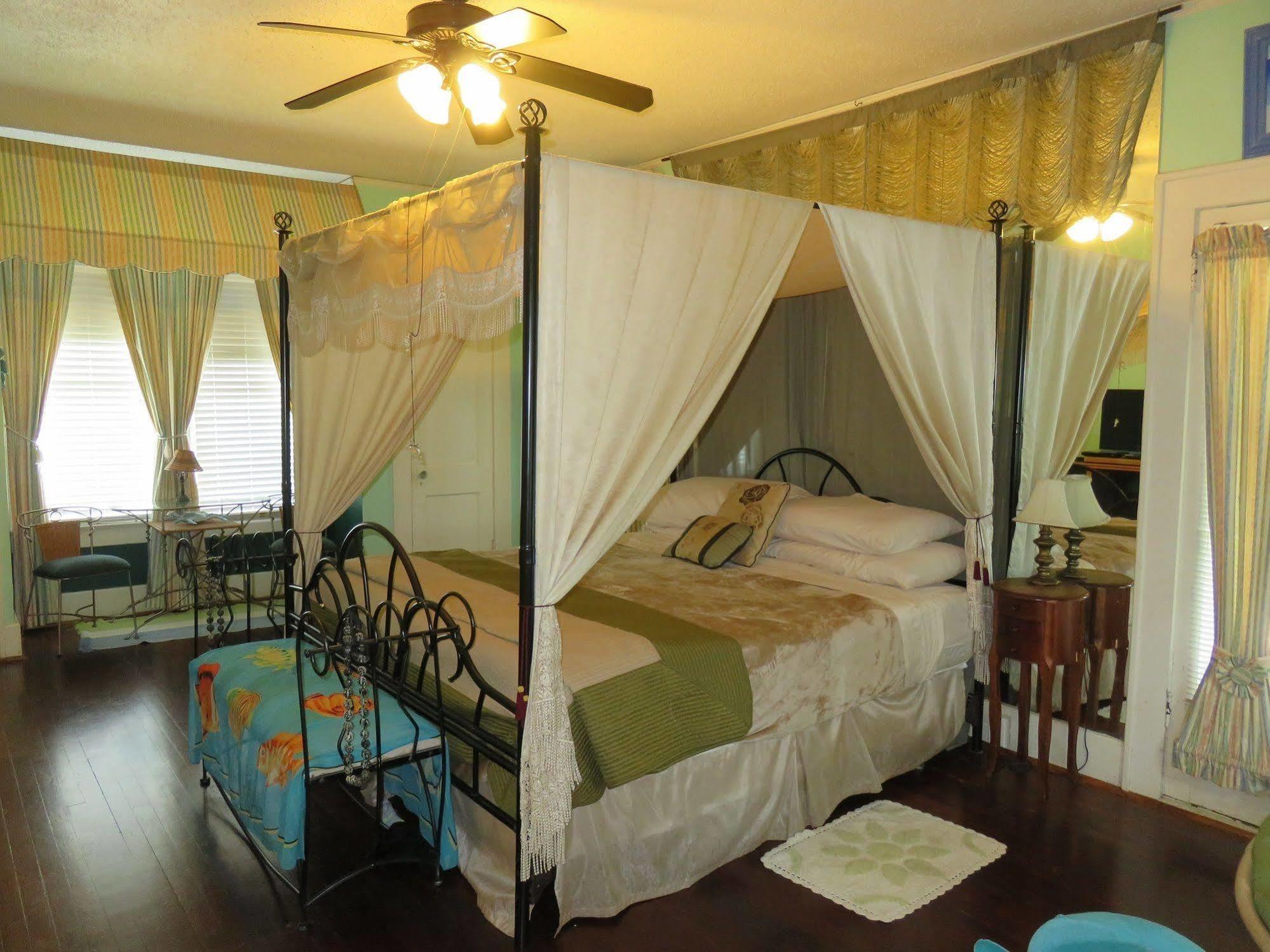 גלווסטון Avenue O Bed And Breakfast מראה חיצוני תמונה